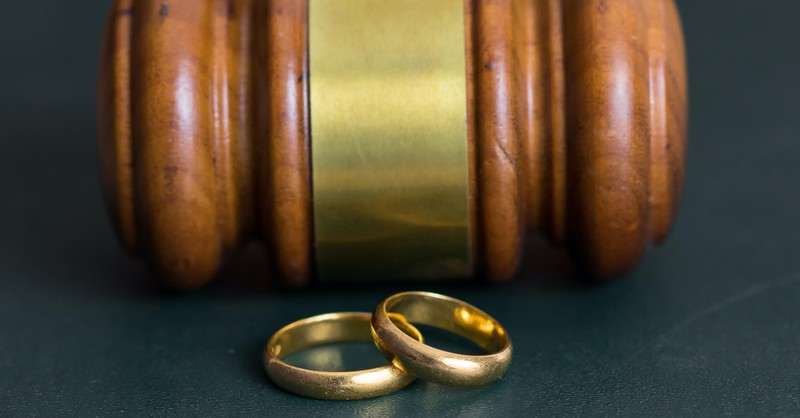 Wedding rings and judge