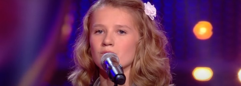 girl sings Dolly Parton 'I Will Always Love You'