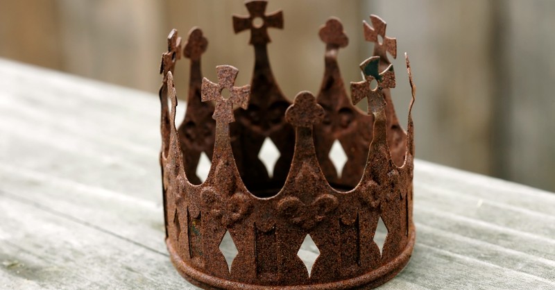 Rusted crown
