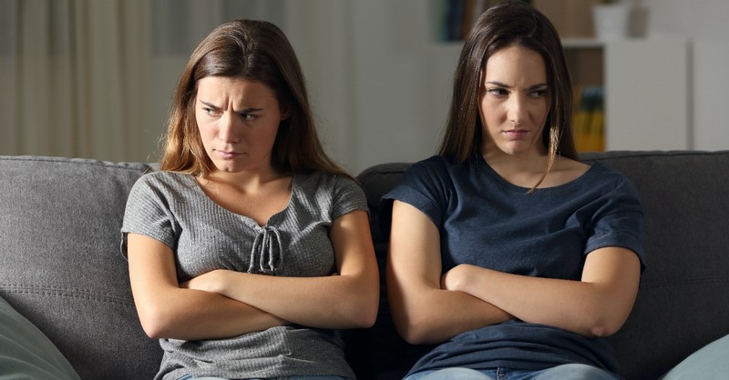 5 Ways to Deal with a Toxic Sibling Relationship 