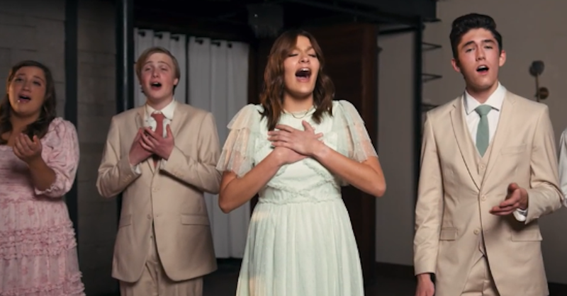 6 Teens Sing 'Savior, Redeemer of My Soul' And 'Amazing Grace' Medley