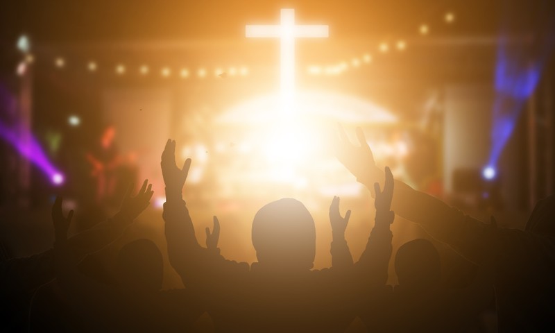 10 Worship Songs for Your Holy Week Playlist