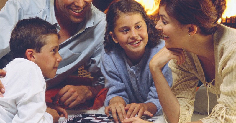 10 Great Board Games That Are Worthy of Your Next Family Game Night