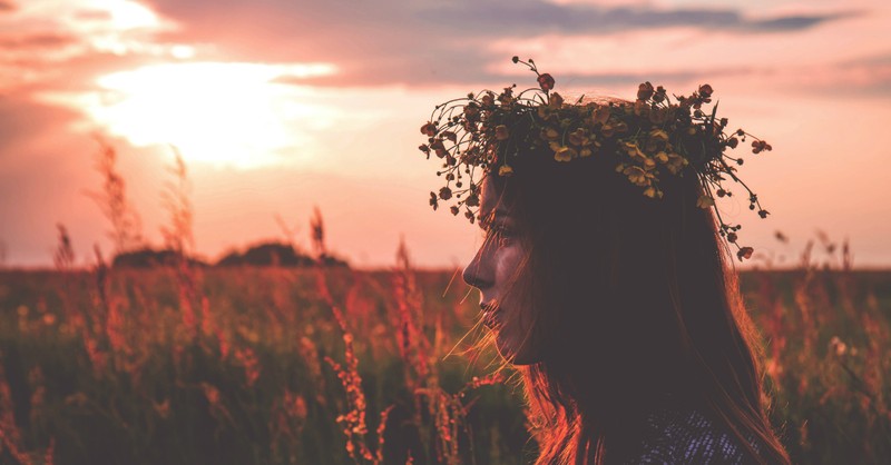 woman wearing flower crown