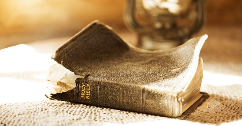 Minimizing the Bible and the Glory of Jesus Christ