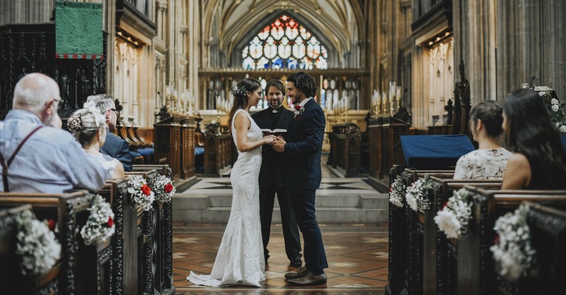 Church-going wife gives great head