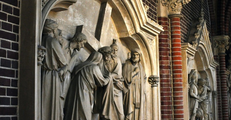 What Are the Stations of the Cross and Their Importance?