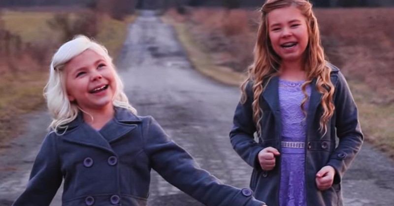 The 2 Detty Sisters Perform 'Thank God I Am Free' Hymn