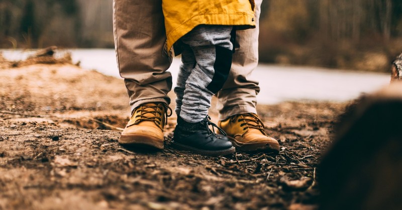 12 Bible Verses for Dads to Hold Close