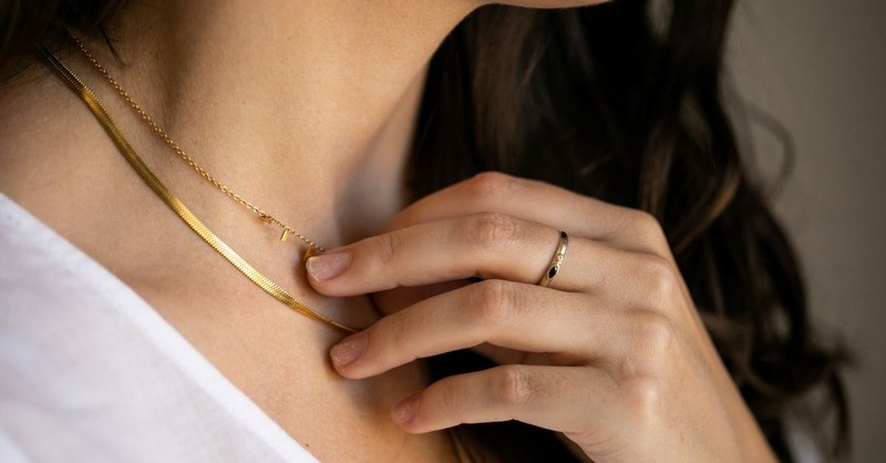 jewelry ring necklace bracelet earrings gold bible say about jewelry