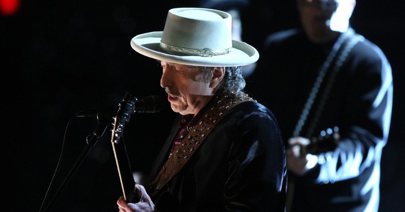 Bob Dylan Embraces Faith: 'I Read the Scriptures a Lot, Meditate and Pray'