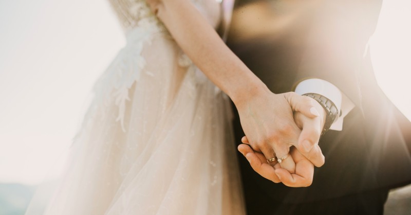 4 Reasons I'm Glad Our First Kiss Was at the Altar