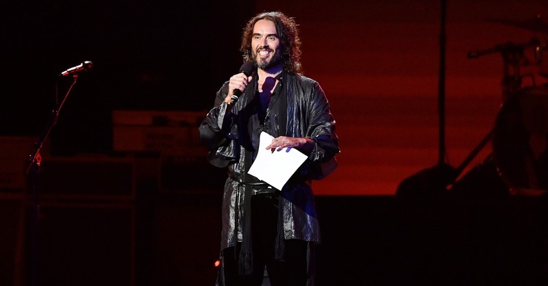 'Blessed': Comedian and Actor Russell Brand Gets Baptized at River Thames