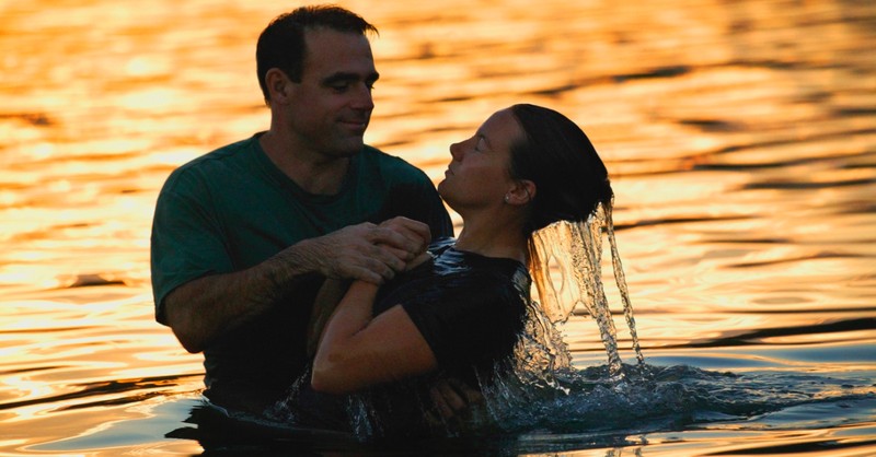 Het Jesus gesê ons moet gedoop word om gered te word?
