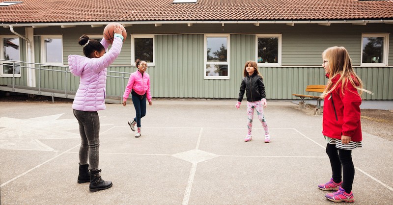 2 Things to Remember When Teaching Children to Navigate Playground Drama