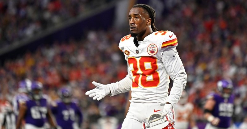 Chiefs cornerback L'Jarius Snead questions the call of an official