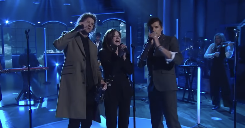 For King + Country and Amy Grant Team up for a Stunning Live Performance of 'Lead Me On'