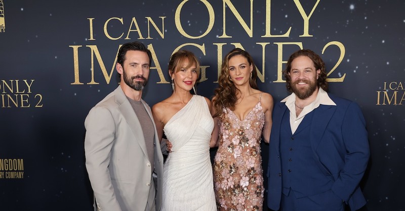 I Can Only Imagine 2 premier with actors in front of movie sign