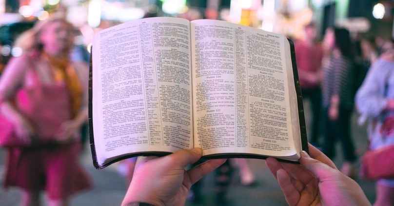 3 Contradictions in the Bible and How to Explain Their Truth to Agnostics