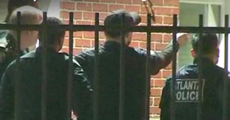 Police Thought Woman Was Being Uncooperative until She Silently Mouthed: 'Help Me'