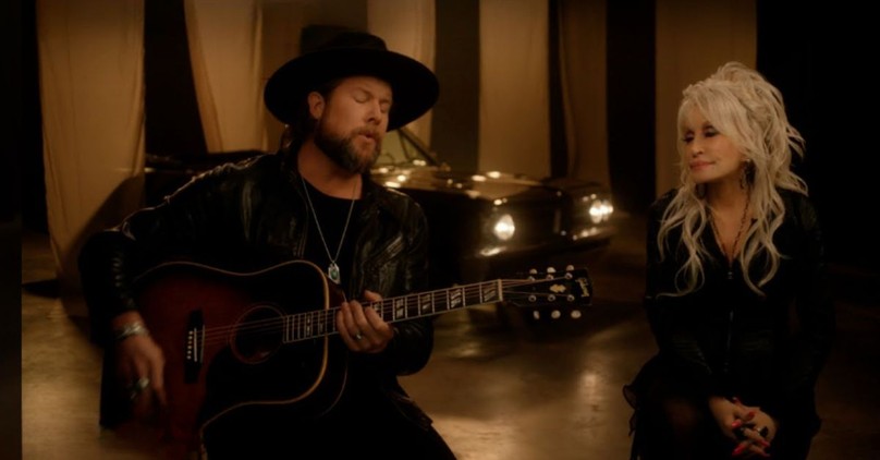 Zach Williams and Dolly Parton's Stirring Duet 'Lookin' for You'