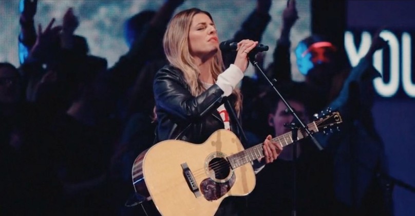 Brooke Ligertwood Moving 'Calvary's Enough' Live Performance