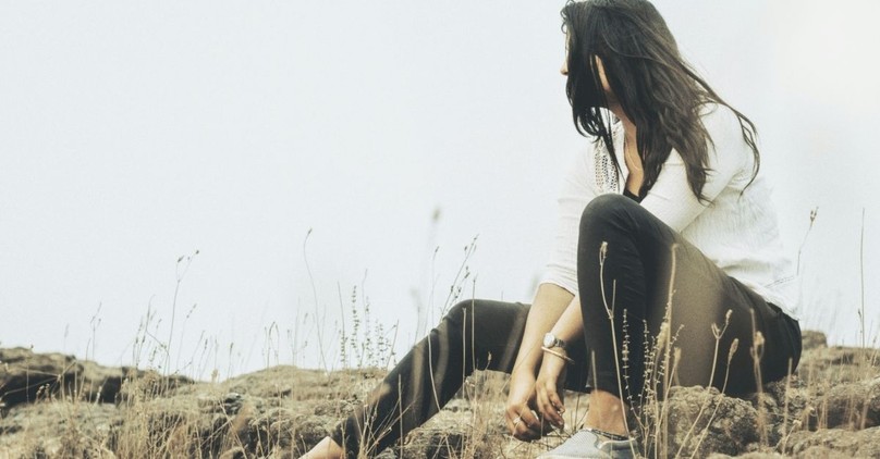 3 Powerful Ways to Stop Your Thoughts from Spiraling Out of Control