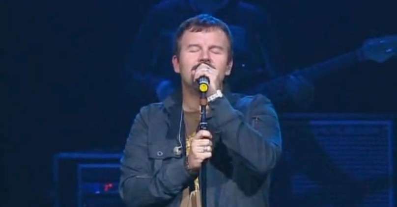 Casting Crowns Performs Powerful 'Praise You in This Storm'