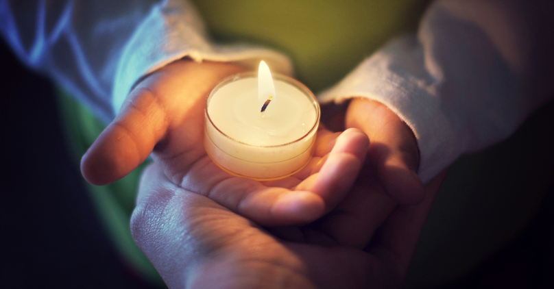 7 Uplifting Ways to Share Jesus’ Love When the World Feels Heavy