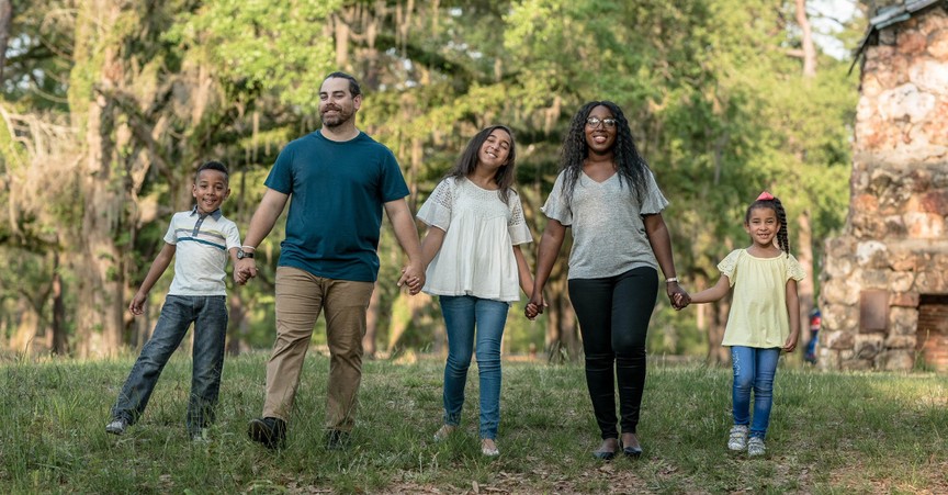 15 Powerful Prayers for Family Protection