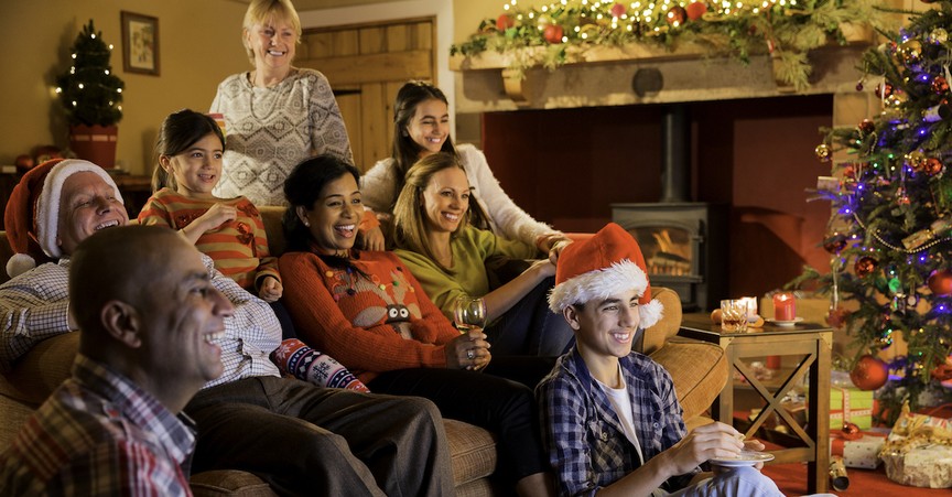 7 Ways to Create a Cozy Faith Filled Home for Christmas