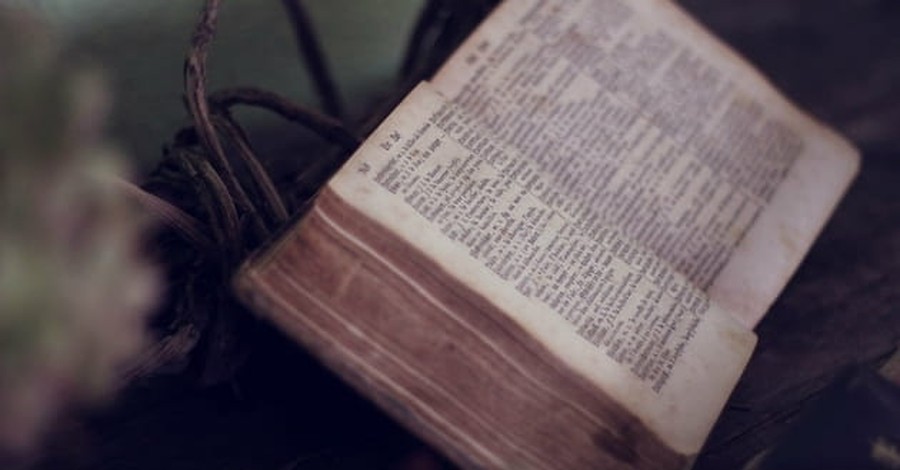 2. The term "evangelical" comes from the Greek word for “gospel.”
