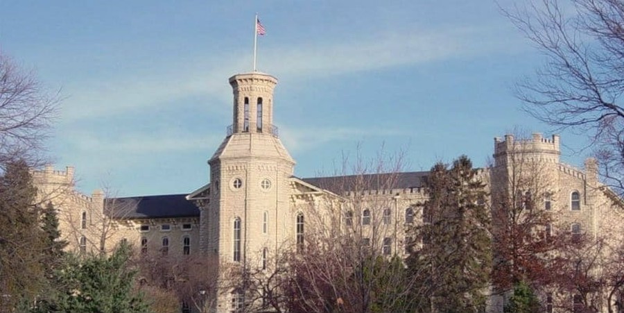 Wheaton College's Gay Celibate Counselor Says She Cannot Change Her Sexual Orientation