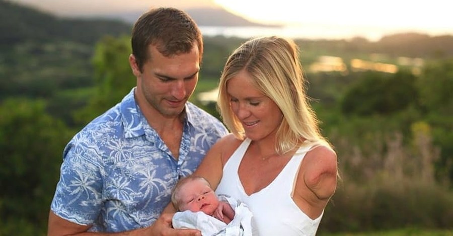 'Soul Surfer' Bethany Hamilton Gives Birth to Baby Boy