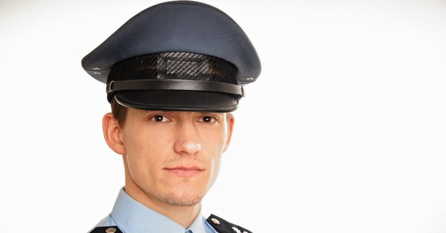 Police Officer Says God Told Him to Put on Life-Saving Bulletproof Vest