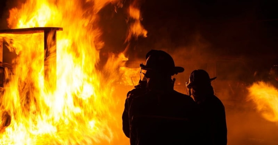 Gatlinburg under Mandatory Evacuation as Fires Rage