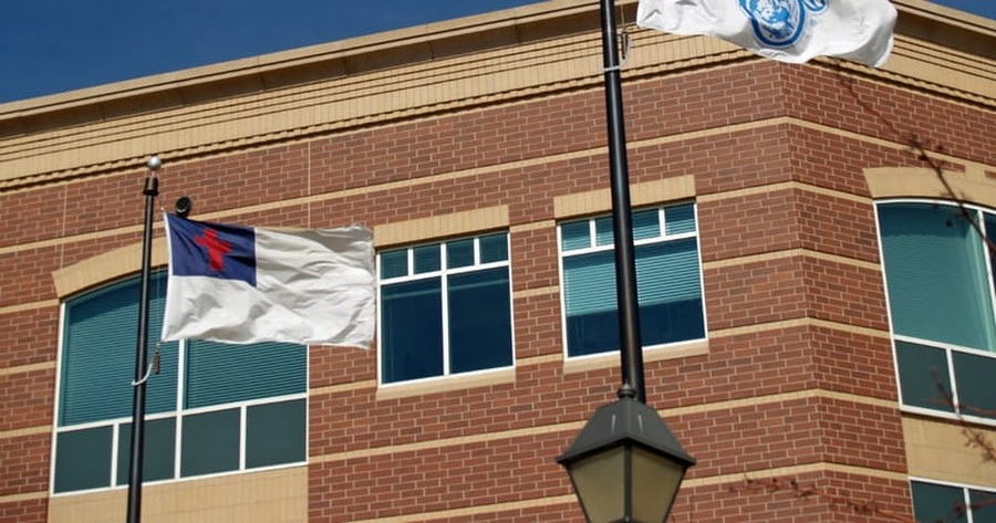 Alabama Town Removes Christian Flag after Atheist Complaint