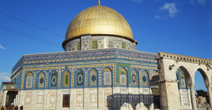 Christian Tourist in Israel Attacked by Muslims