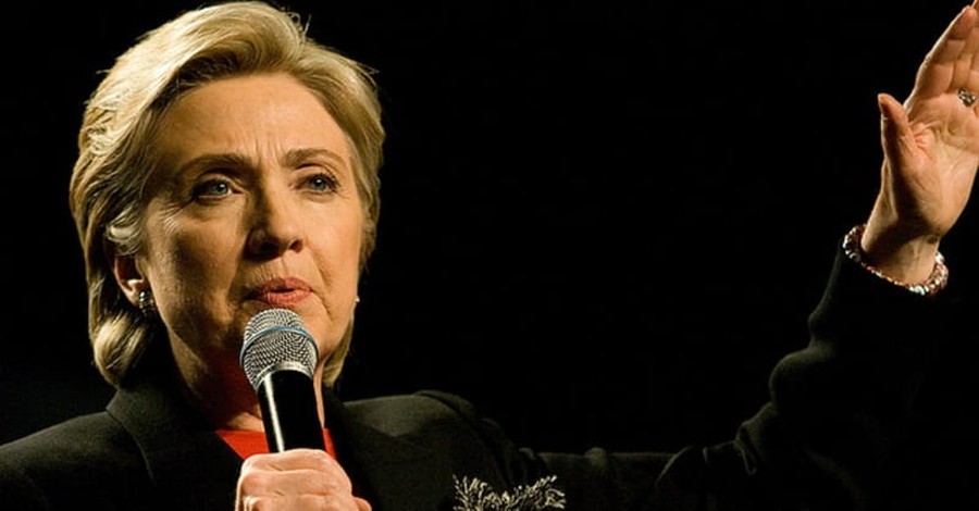 Hillary Clinton Threw a Bible at Secret Service Agent, New Book Reveals