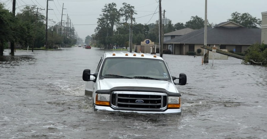South Carolina Churches Providing Aid to Flood Victims