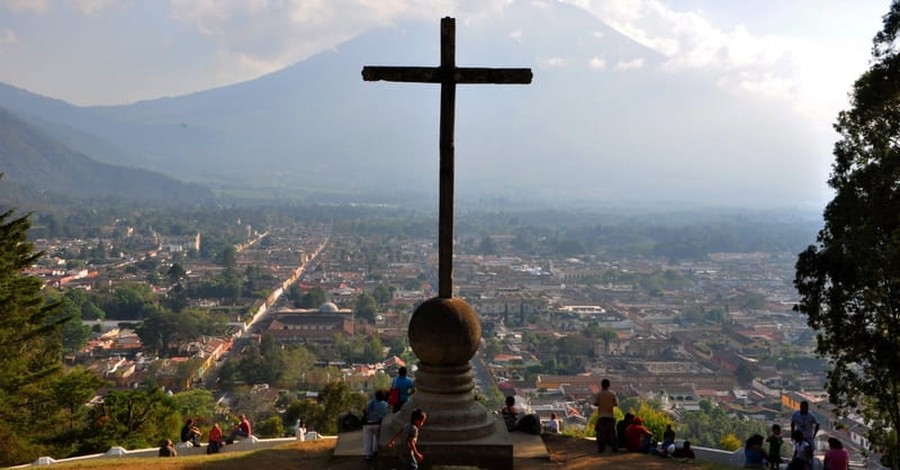 Guatemala Elects Conservative Christian President