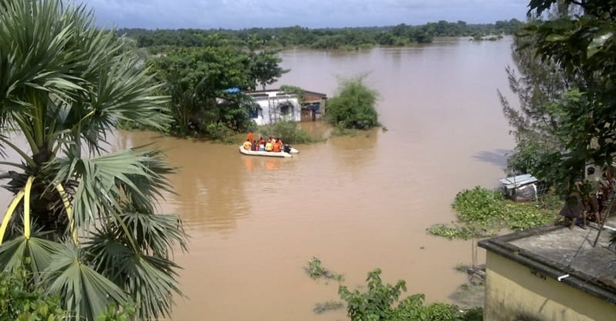 Catholic Churches in India Cancel Christmas Festivities in Order to Help Flooding Victims