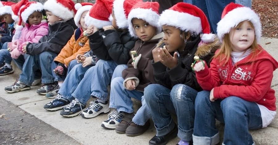 Study Finds 3 in 4 Americans Believe Christmas Should be Celebrated in Public Schools
