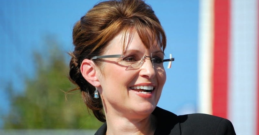 Sarah Palin Endorses Trump for President