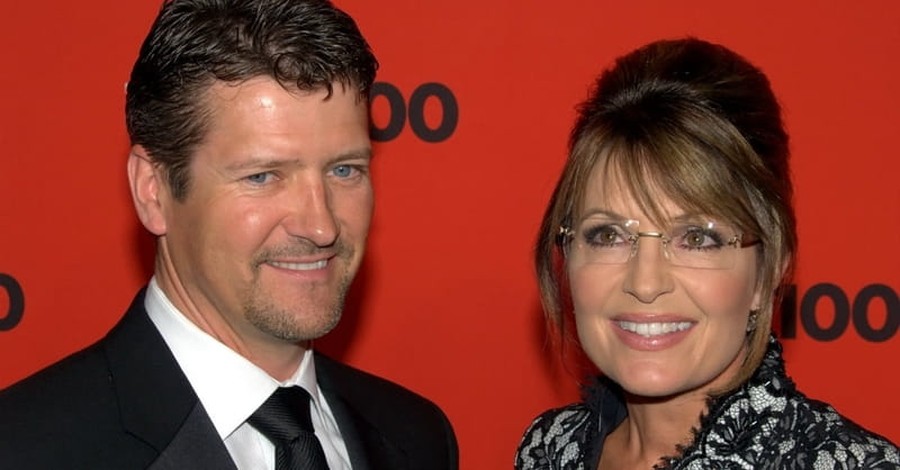 Sarah Palin’s Husband Seriously Injured in Snowmobiling Accident
