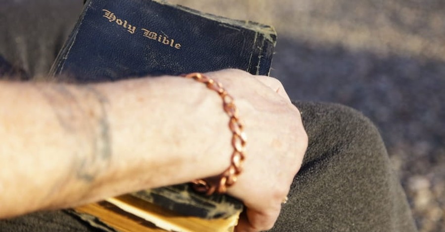 Fewer Hotels Allowing Bibles in Rooms