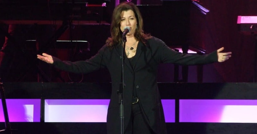 LifeWay Stores Will Not Sell Amy Grant’s New Christmas Album
