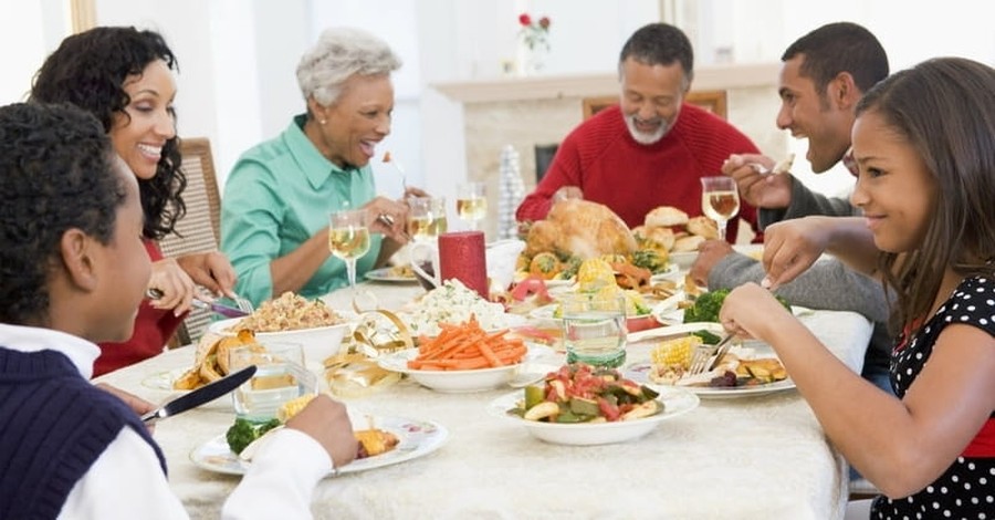 7 Questions That Spark Good Thanksgiving Conversation