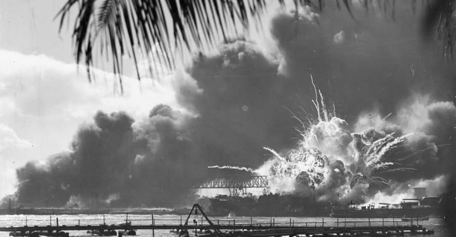 Dec. 7 Marks 75th Anniversary of Attack on Pearl Harbor