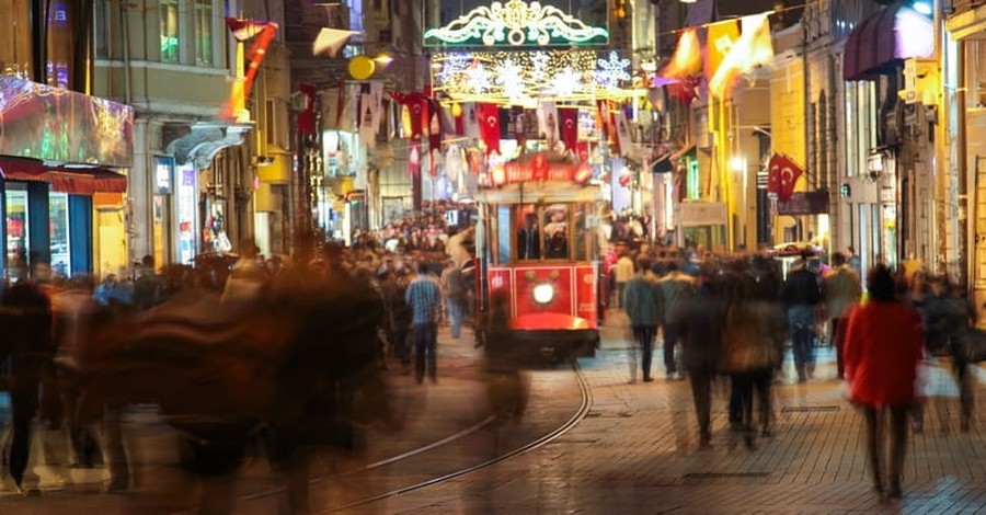 Istanbul: 39 People Killed in Christian-Targeted New Year's Eve Attack